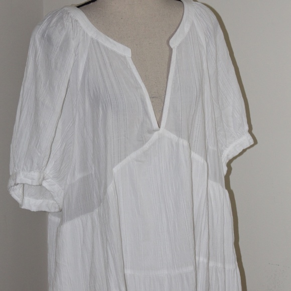 Universal Thread, White short sleeve Notched  V neckline Midi Dress - Picture 4 of 9